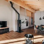 Chuenislodge2- Zwei Balkone, Gemuetlicher Kamin, Aussicht Adelboden