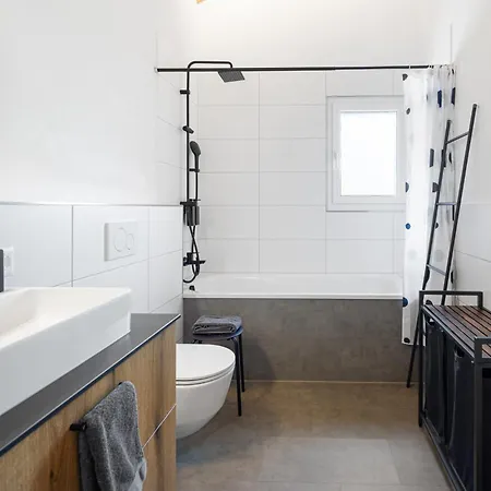 Chuenislodge2- Zwei Balkone, Gemuetlicher Kamin, Aussicht *