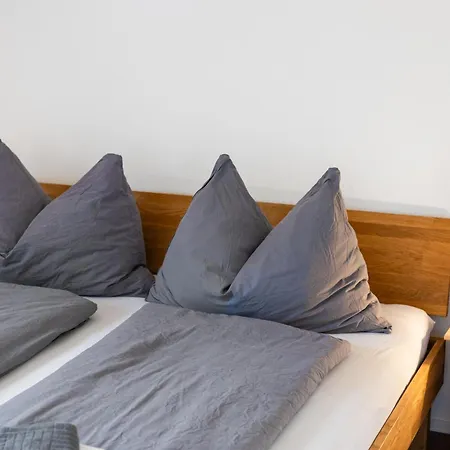 Διαμέρισμα Chuenislodge2- Zwei Balkone, Gemuetlicher Kamin, Aussicht Αντελμπόντεν