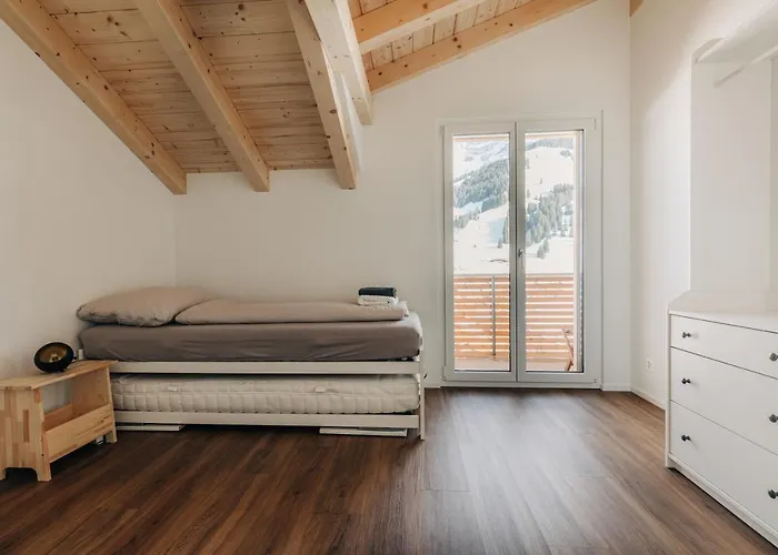 公寓 Chuenislodge2- Zwei Balkone, Gemuetlicher Kamin, Aussicht 阿德尔博登